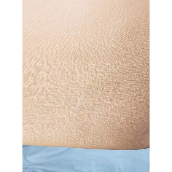 Henri Bendel Tote Handbag Double Handles Large Tan Saffiano Leather Classic Work - Picture 8 of 10